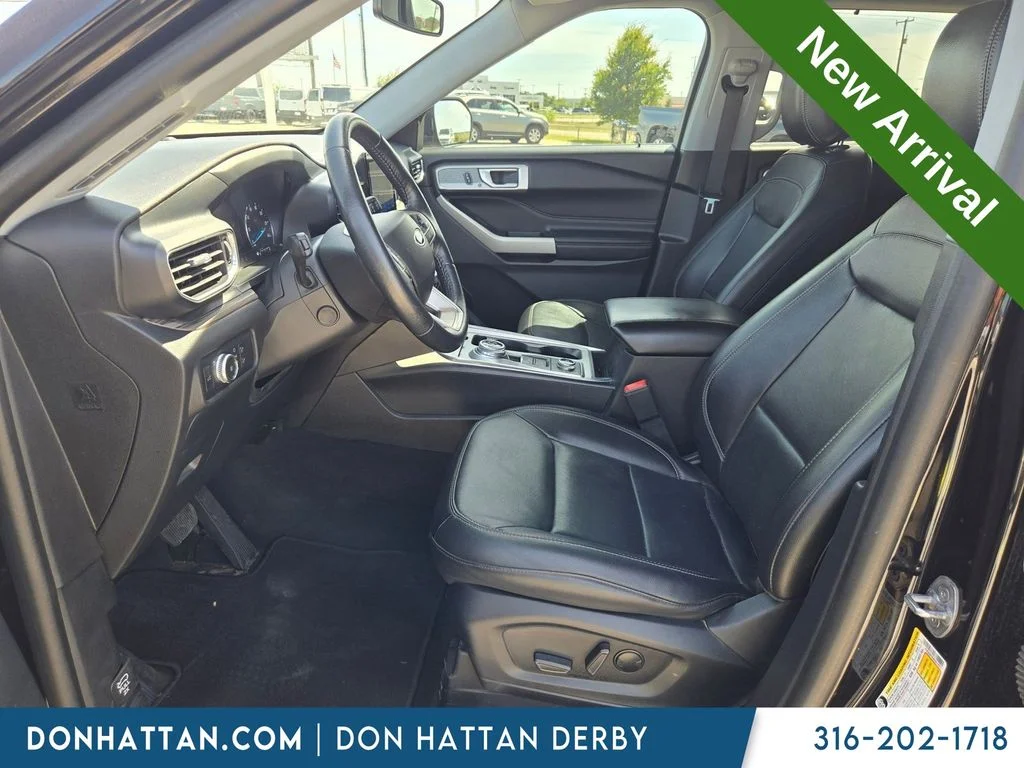 Used 2022 Black Ford Limited image 7