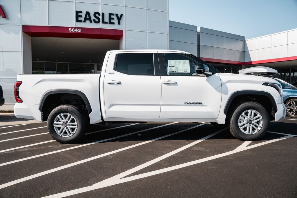 New 2026 Ice Cap Toyota SR5 image 9