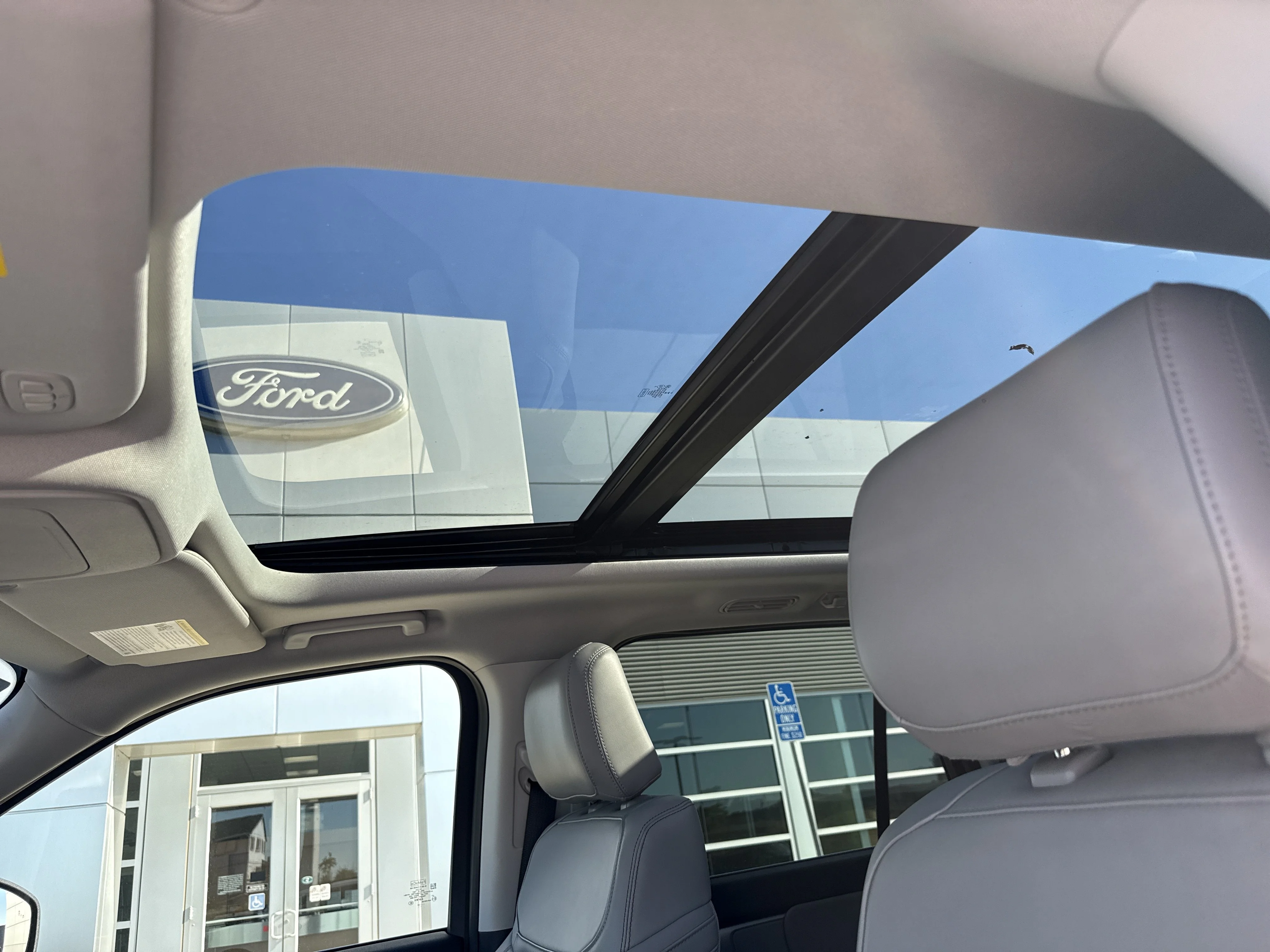 Used 2025 Oxford White Ford Active image 21