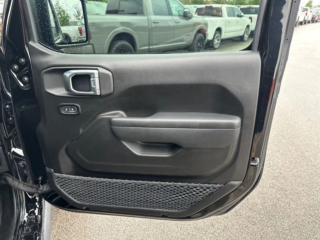 Used 2025 Black Jeep Willys image 28