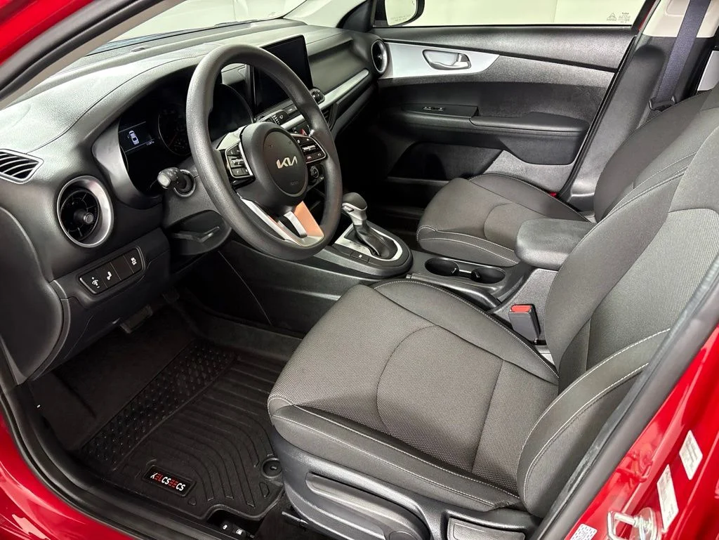 Used 2024 Red Kia LXS image 23