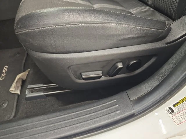 Used 2025 Wind Chill Pearl Mazda 2.5 S Preferred Package image 34