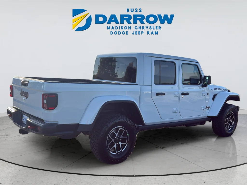New 2026 Bright White Clear-Coat Exterior Paint Jeep Rubicon X image 5