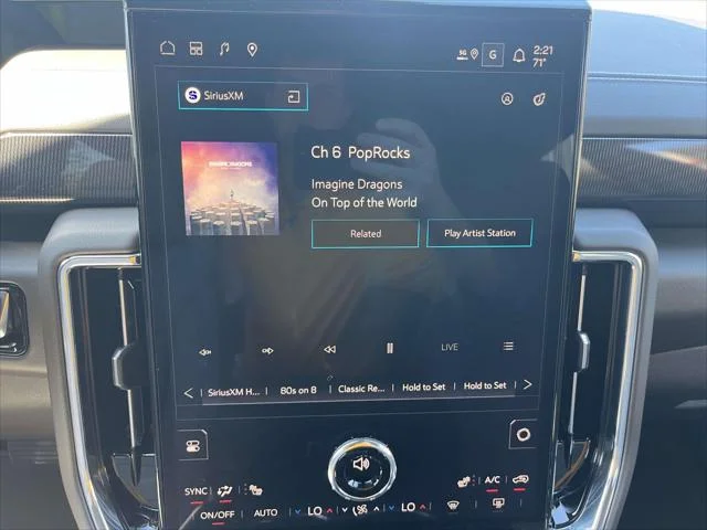 New 2026 Sterling Metallic GMC Elevation image 19