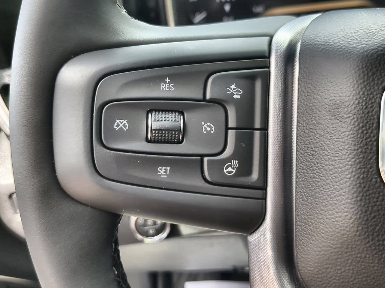 New 2026 Sterling Metallic GMC Elevation image 34