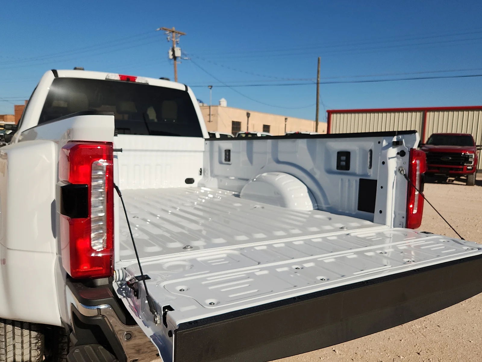 New 2026 Oxford White Ford Lariat image 12
