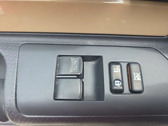 Used 2014 Beige Toyota Base image 27