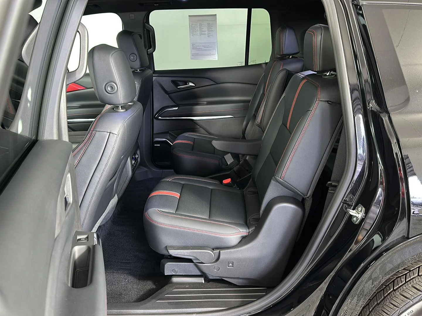 Used 2026 Mosaic Black Metallic Chevrolet AWD RS image 25