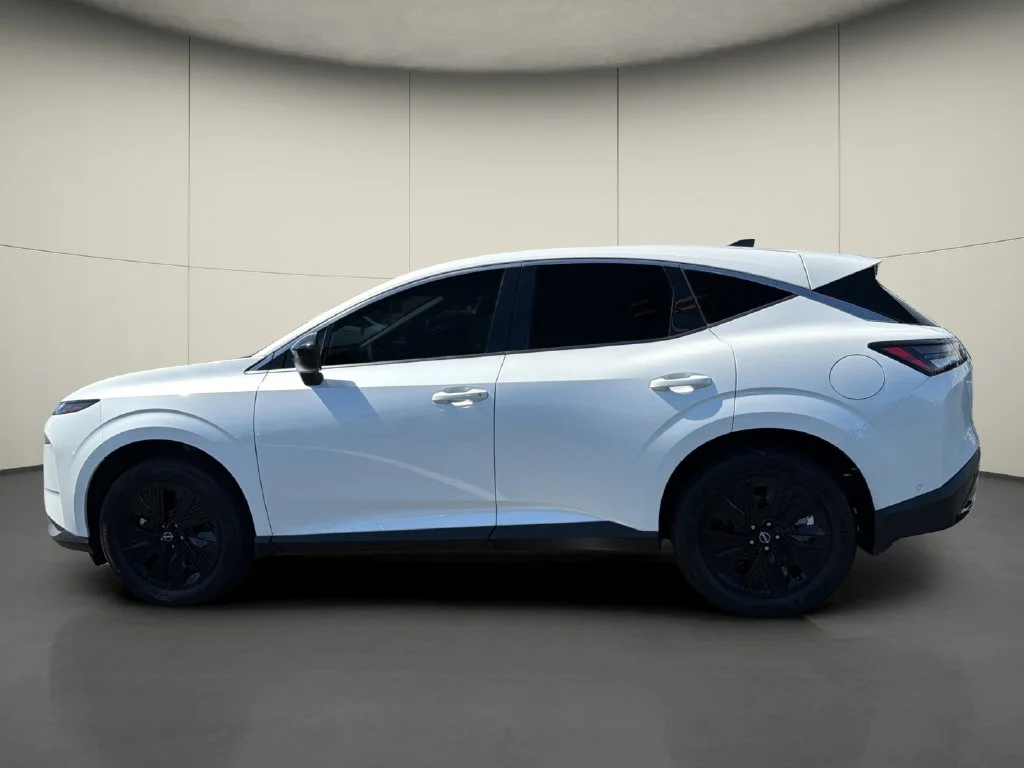 Used 2025 White Nissan SV image 4