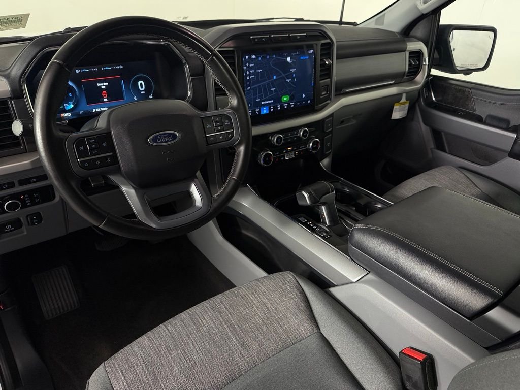 Used 2023 White Ford XLT image 12