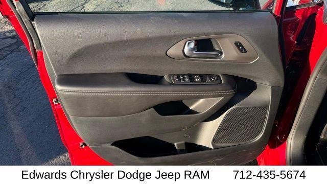 2026 Chrysler Pacifica Select - Photo 14
