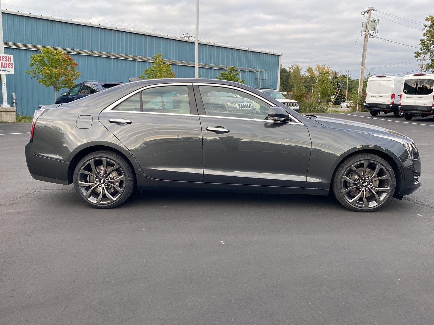 Used 2018 Phantom Gray Metallic Cadillac Luxury AWD image 12