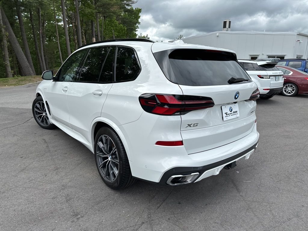 Used 2026 Alpine White BMW xDrive50e image 5