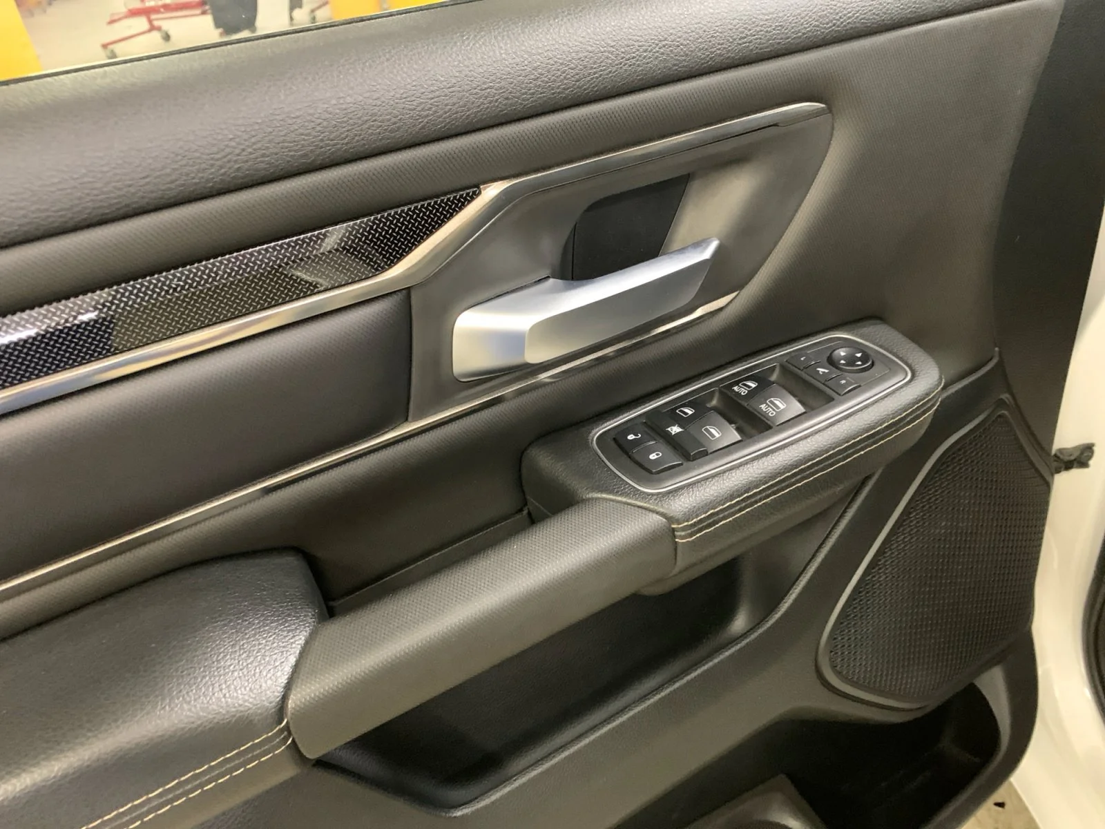 Used 2019 White Ram Sport image 11