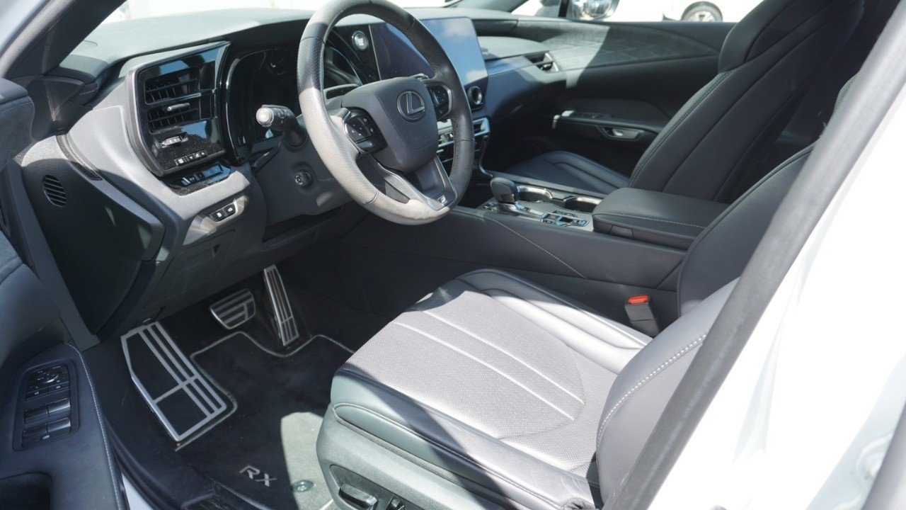Certified Used 2024 White Lexus RX 350 F SPORT Handling image 8