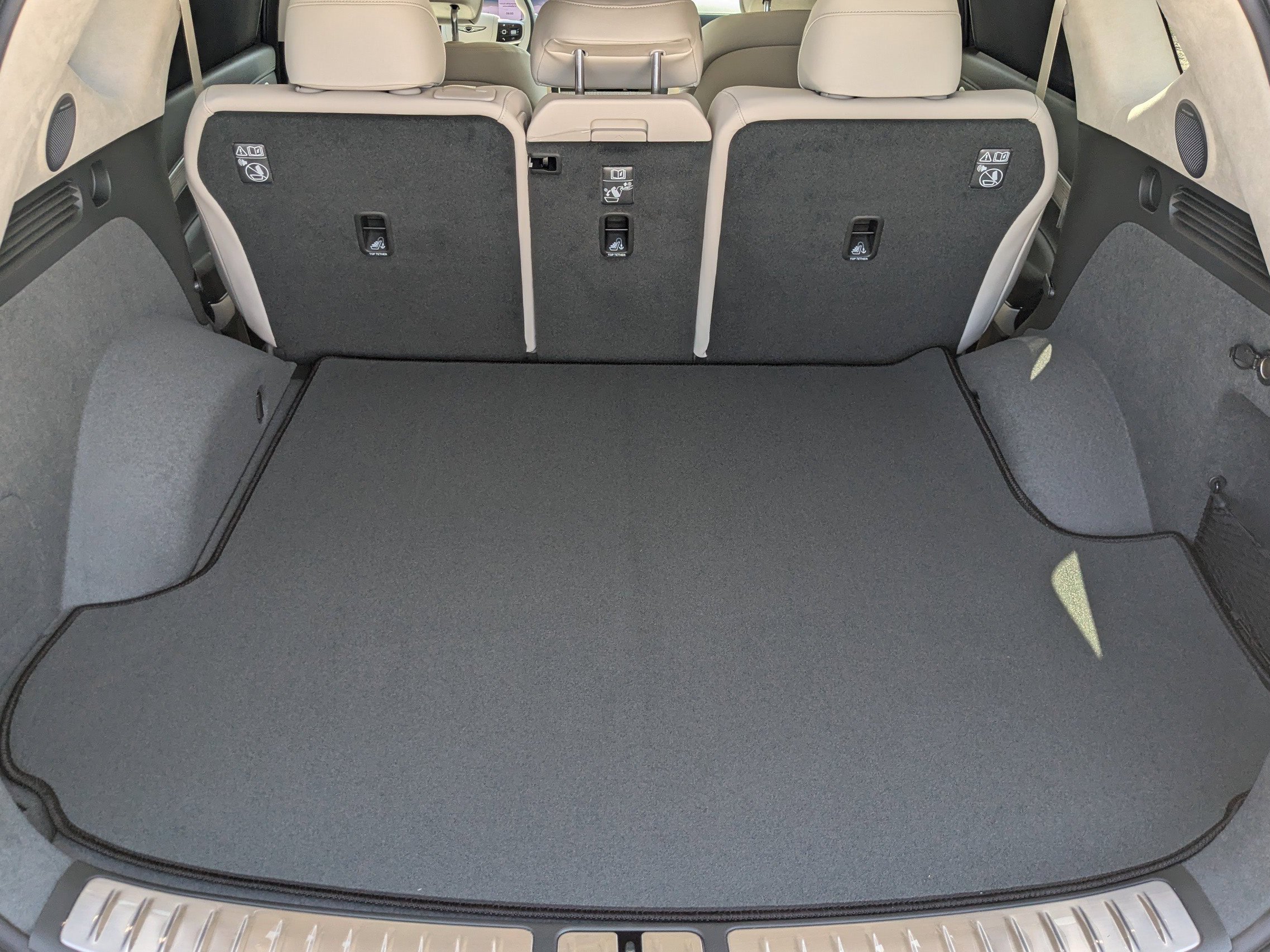 Used 2025 Makalu Gray Genesis PRESTIGE image 16