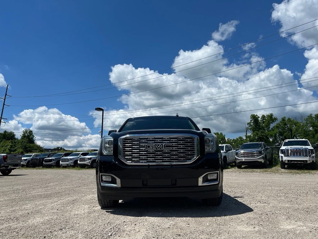 Used 2018 Onyx Black GMC Denali image 4