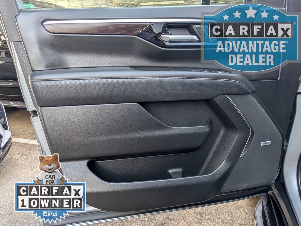 2025 Chevrolet Tahoe Premier - Photo 17