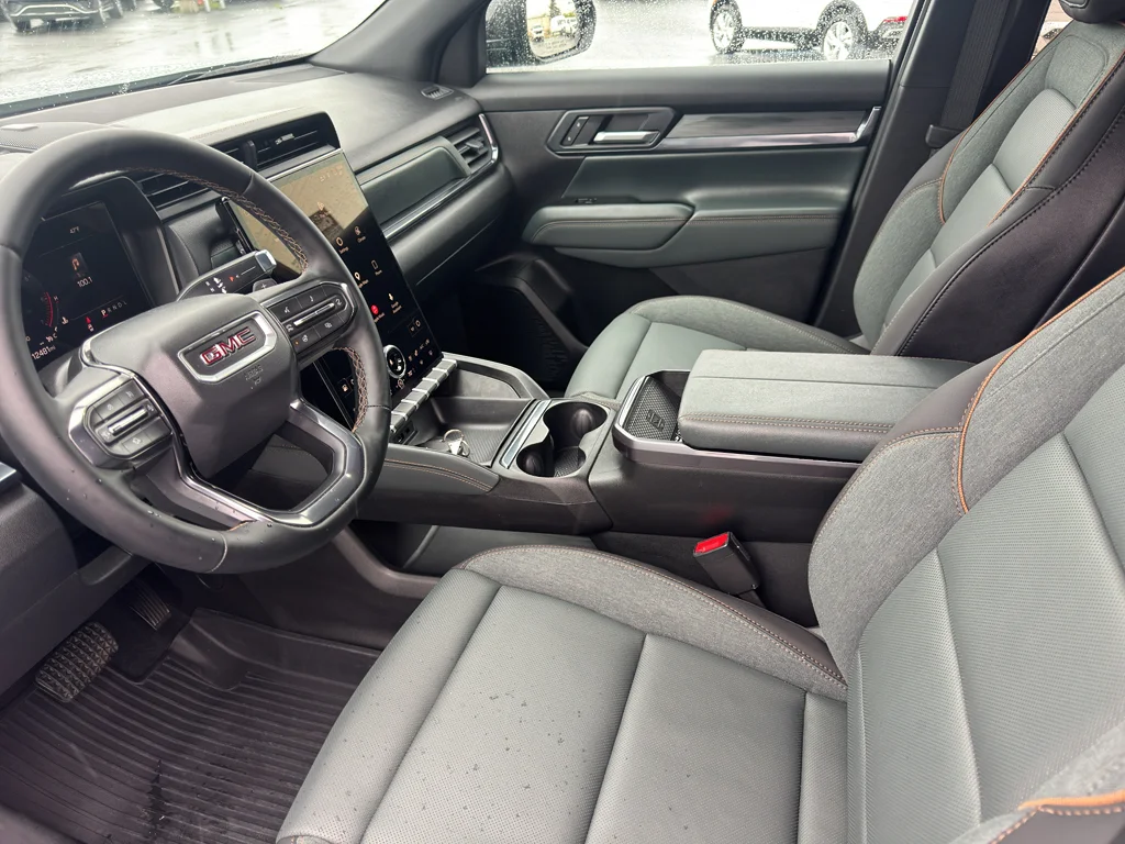 Used 2026 Sterling Metallic GMC AT4 image 5