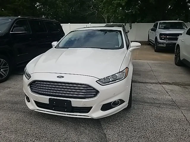 Used 2013 White Ford Titanium image 10