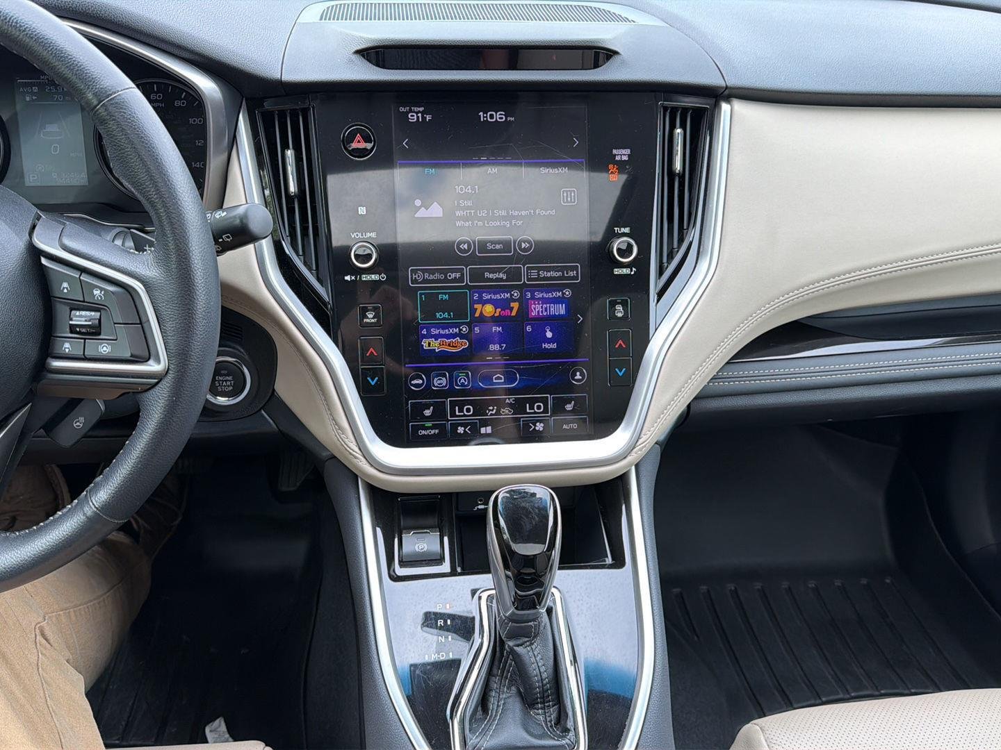 Used 2020 Crystal White Pearl Subaru Limited image 16