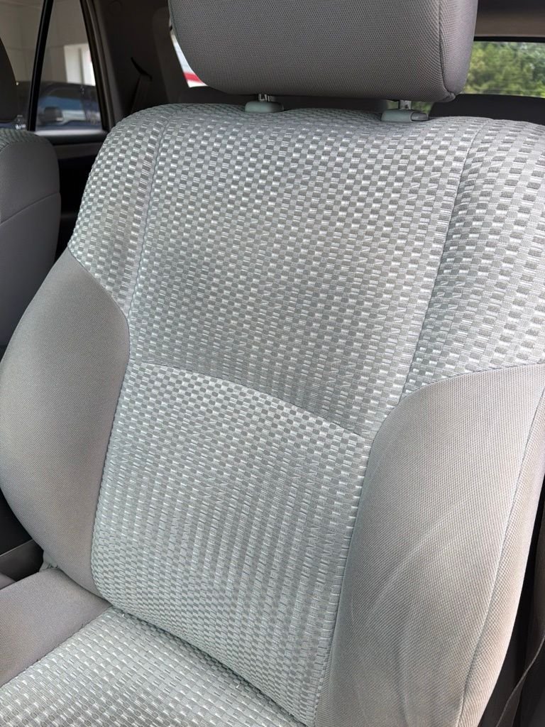 Used 2006 Gray Toyota SR5 image 5