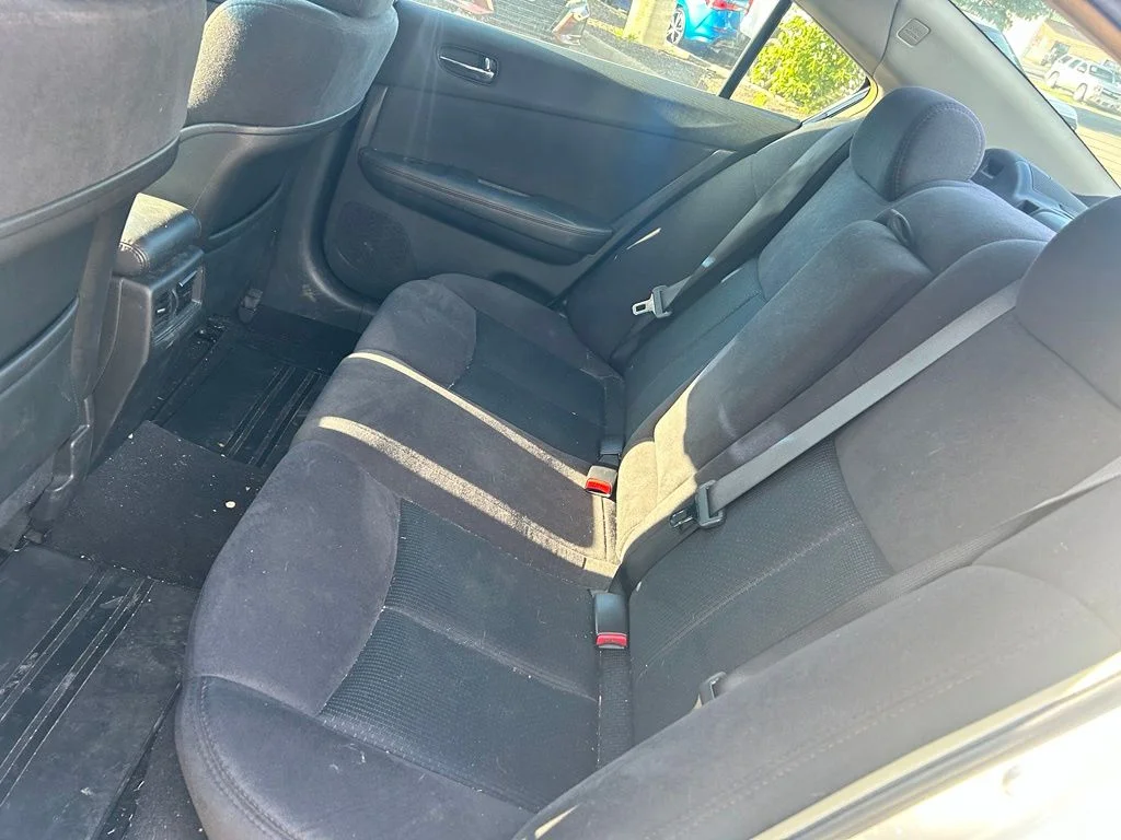 Used 2012  Nissan 3.5 S image 10