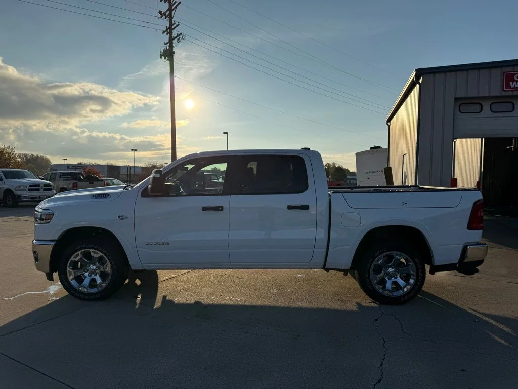 New 2026 Bright White Clear-Coat Exterior Paint RAM Big Horn/Lone Star image 4