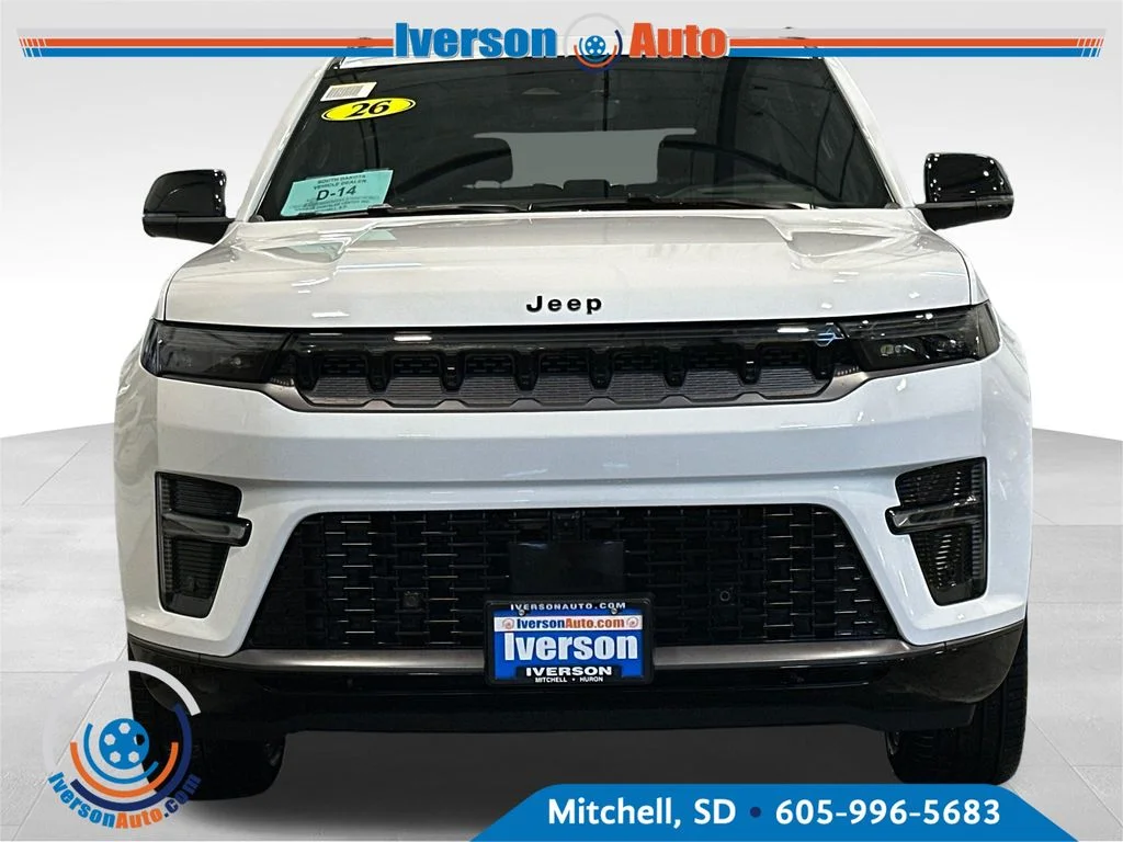 New 2026 Bright White Clear-Coat Exterior Paint Jeep Limited Reserve image 2