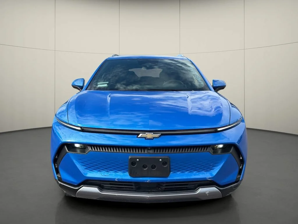 Used 2024 Riptide Blue Metallic Chevrolet 2LT image 2