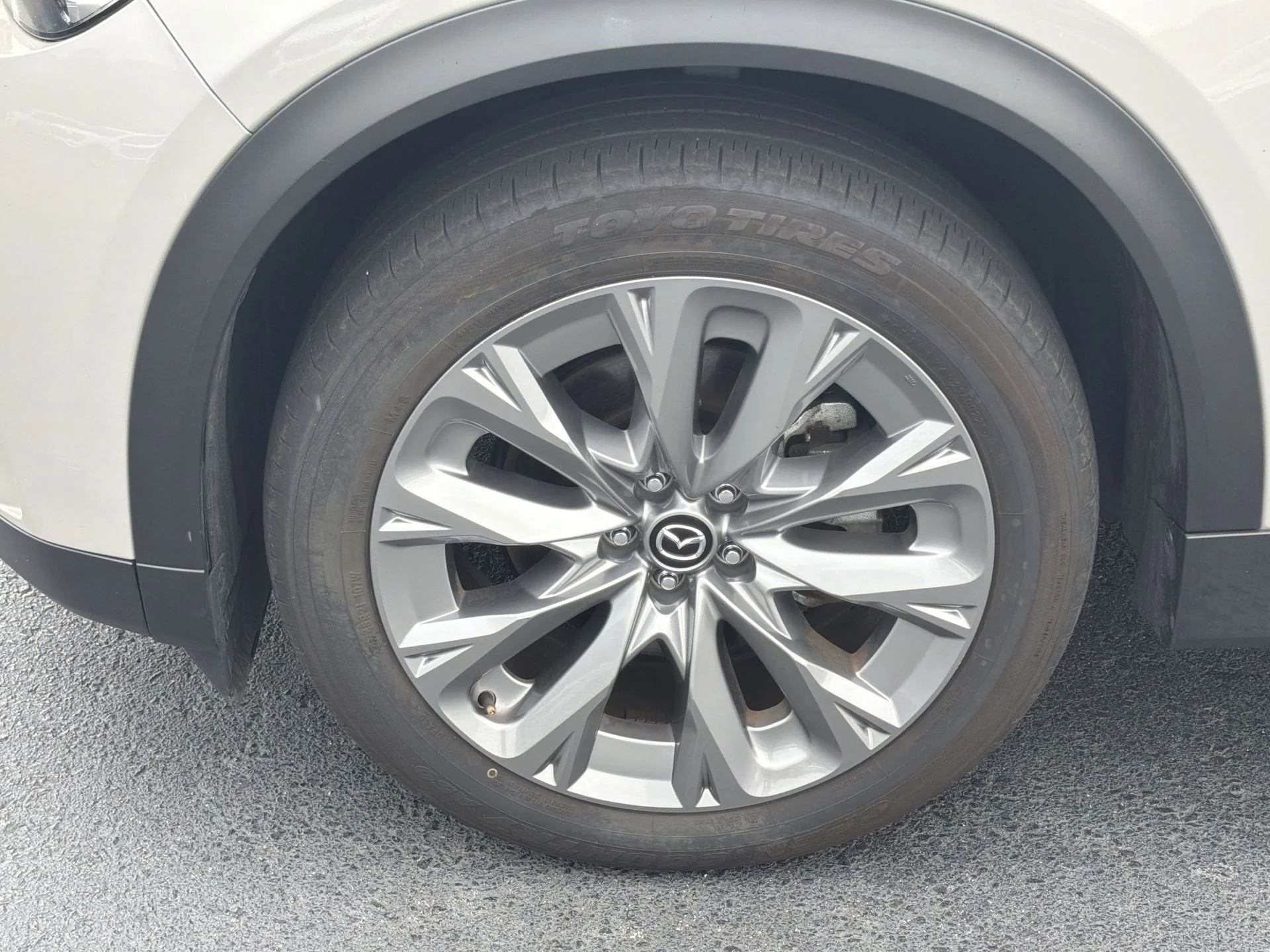 Certified Used 2025 Platinum Mazda 3.3 Turbo Premium Plus image 33