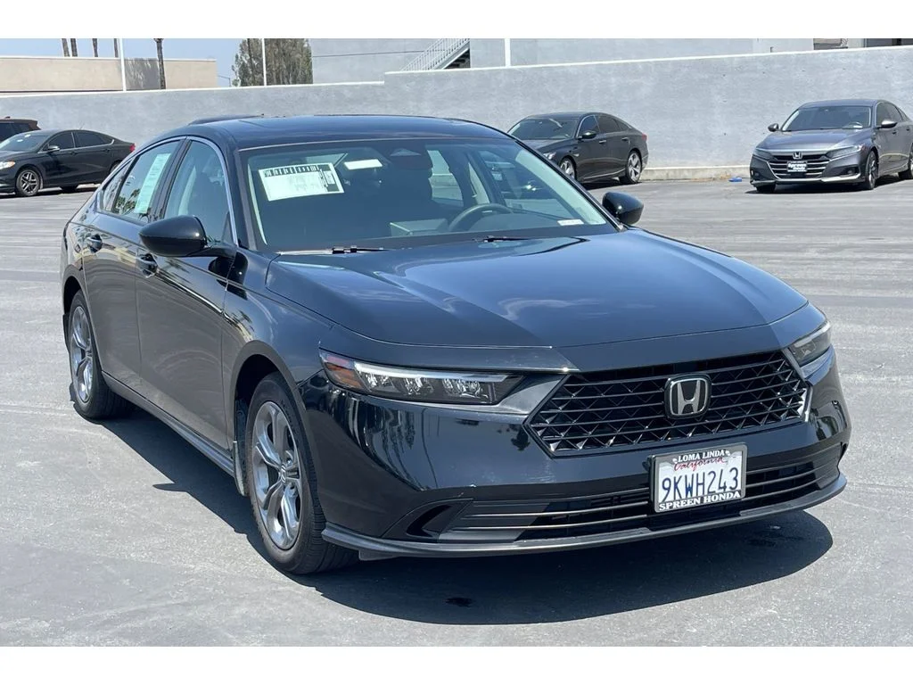 Used 2023 Crystal Black Pearl Honda EX image 8