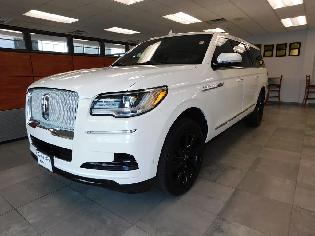 2023 Lincoln Navigator Reserve L 4WD's photo
