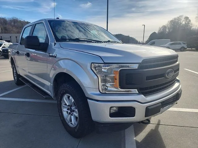 Used 2018 Stone Gray Ford XL image 11