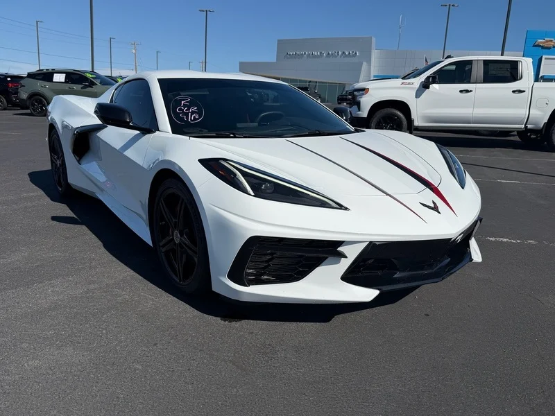 Used 2023 ARCTIC WHITE Chevrolet 1LT image 1
