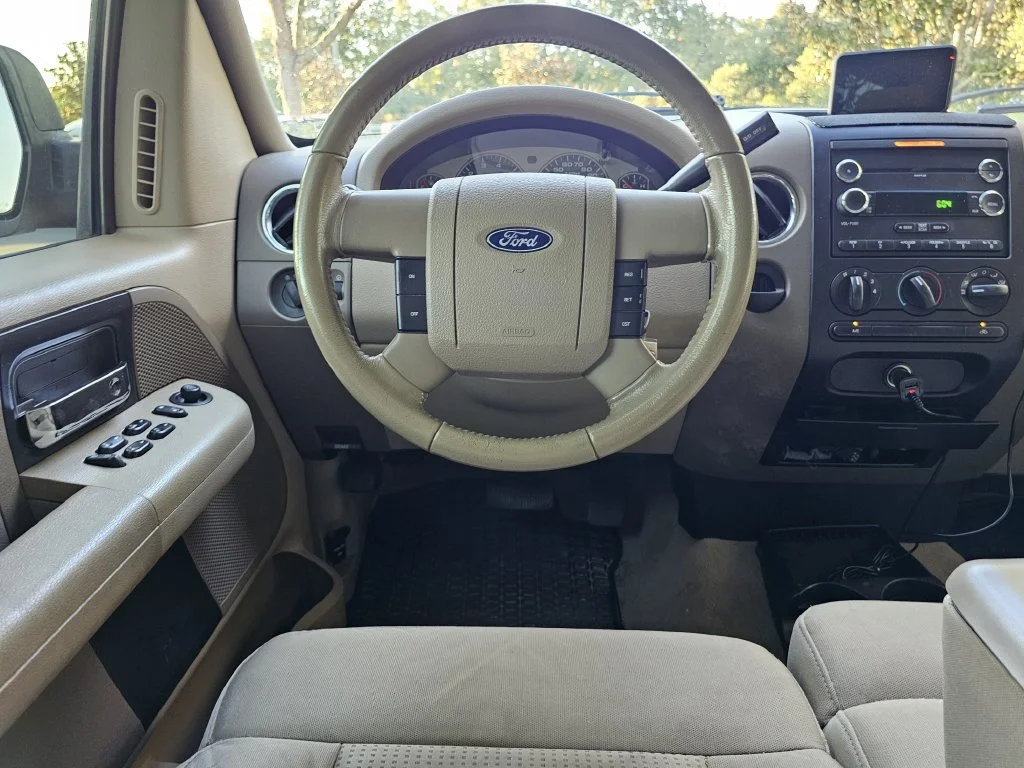 Used 2008 Beige Ford  image 11