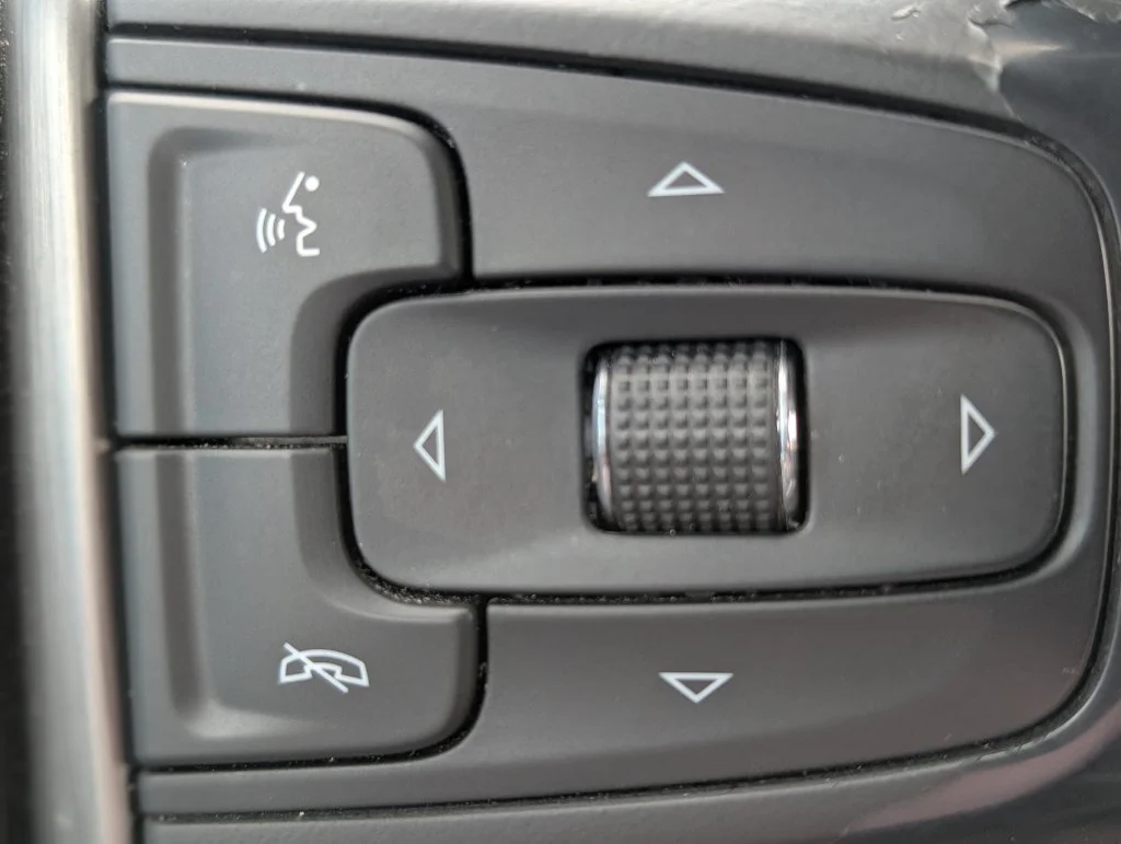 Used 2020 Gray GMC Denali image 22