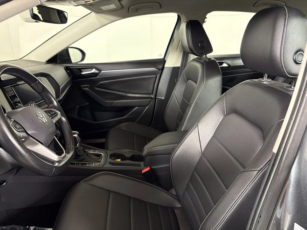 Used 2024 Gray Volkswagen 1.5T SE image 18