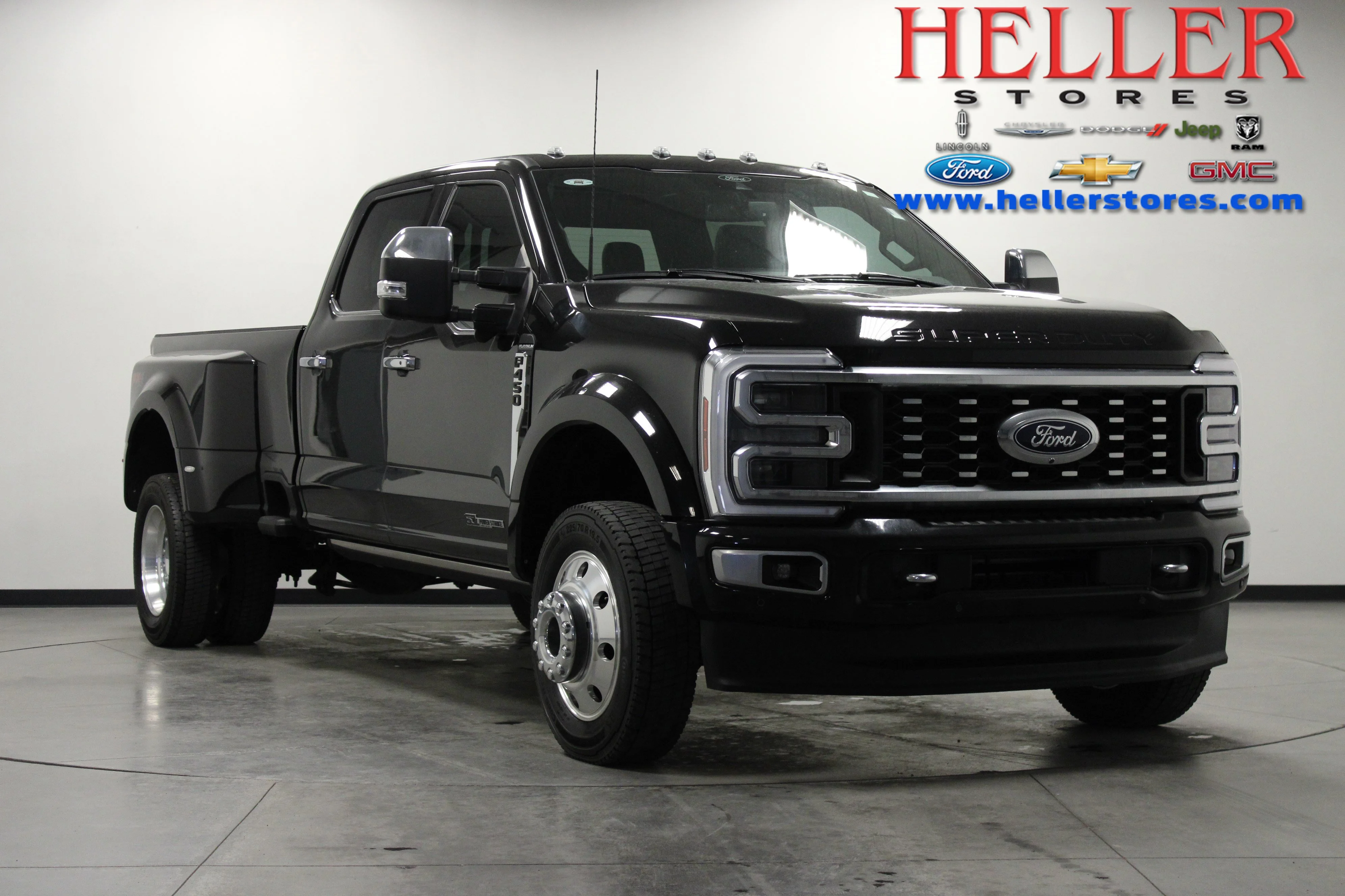 2024 Ford F-450 Platinum 4x4 Crew Cab 8' Box DRW's photo