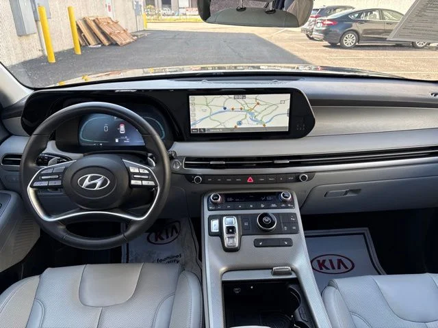 Used 2024 White Hyundai SEL image 30