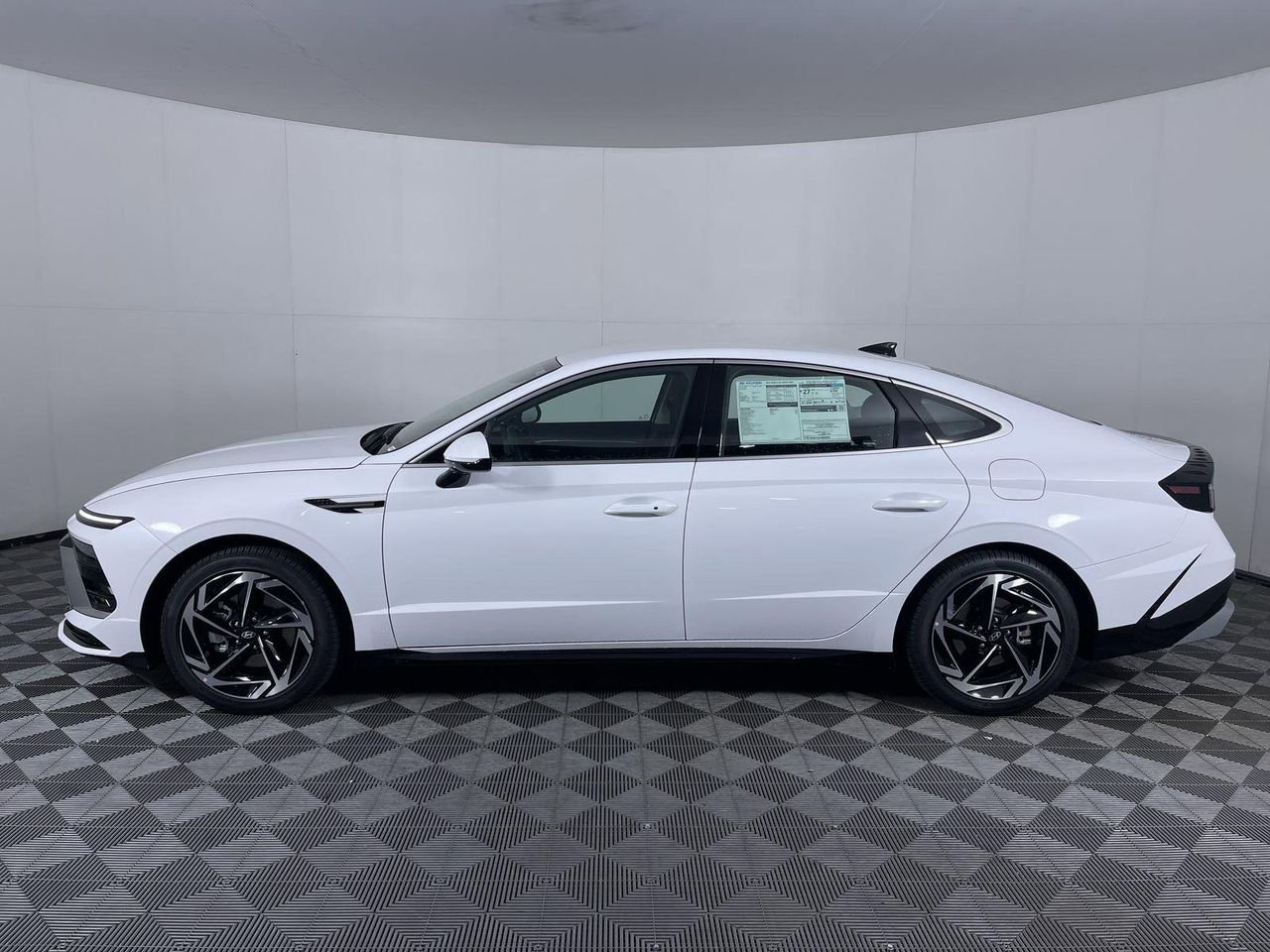 New 2026 Serenity White Hyundai SEL Sport image 8