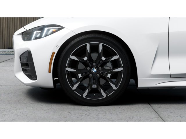 New 2027 Mineral White Metallic BMW 430i xDrive image 7