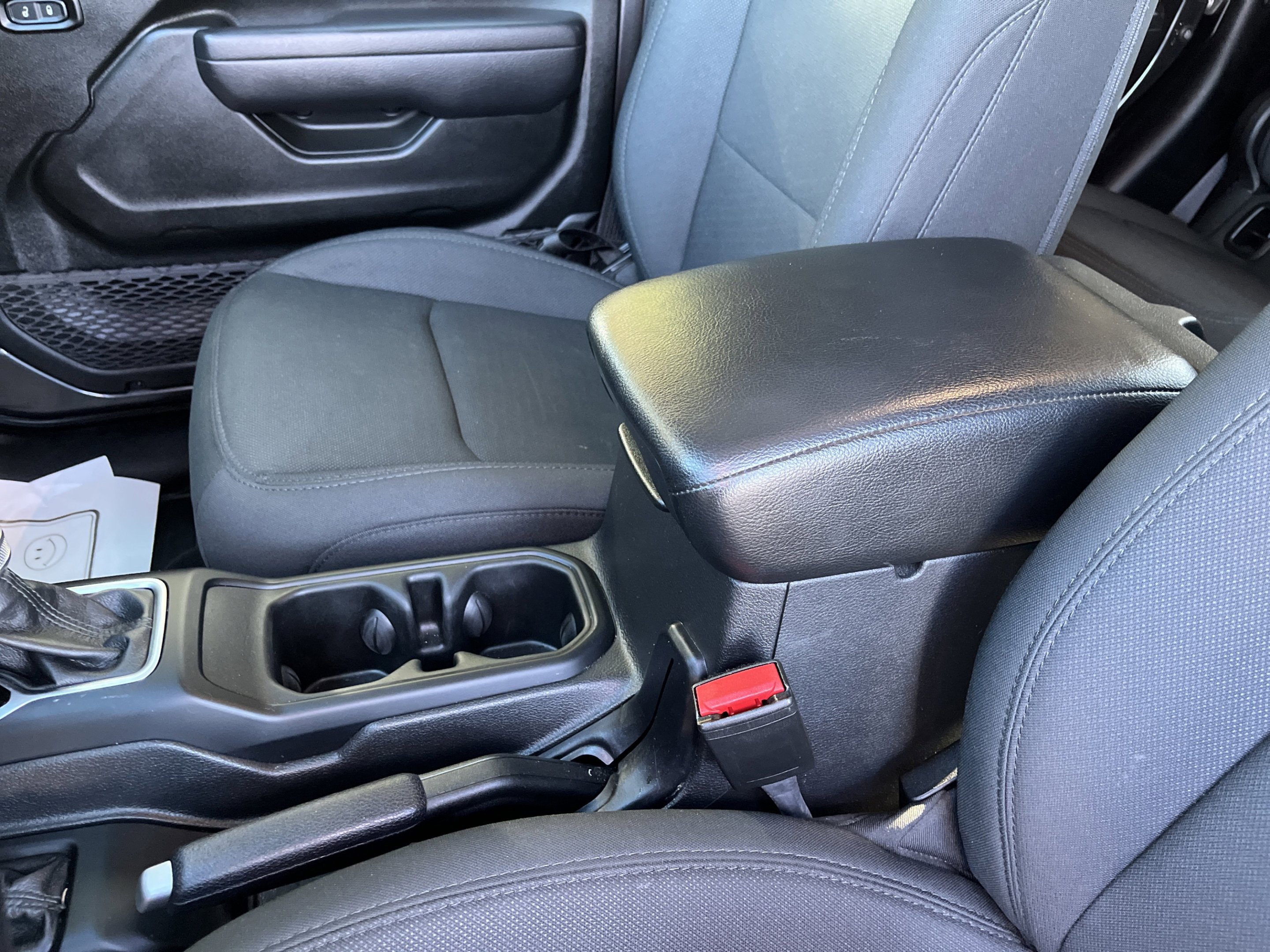 Used 2022 Granite Crystal Metallic Clearcoat Jeep  image 14