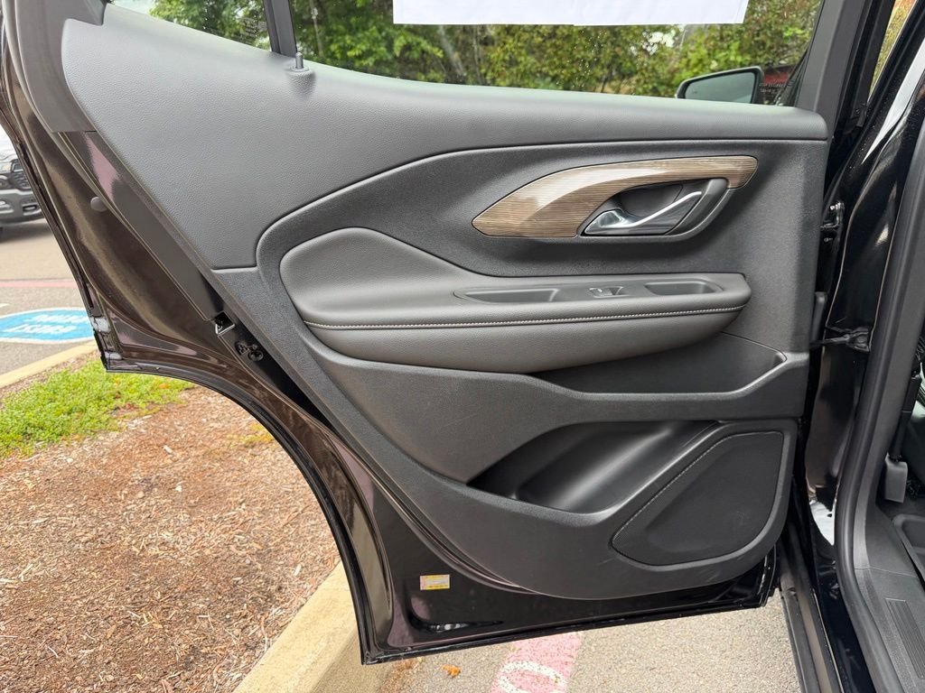 Used 2022 Ebony Twilight Metallic GMC Denali image 29