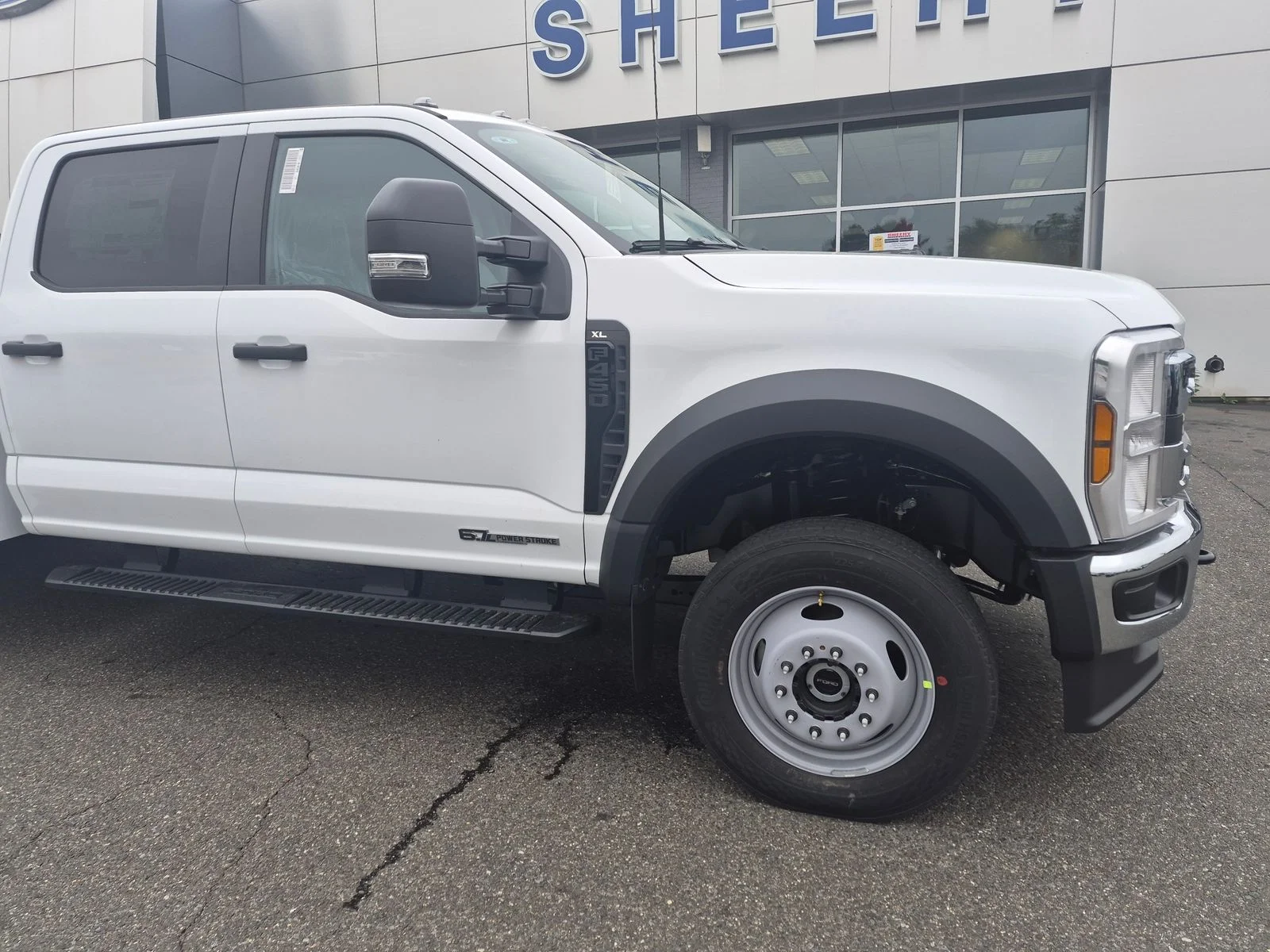 New 2027 Oxford White Ford XL SERVICE BODY image 3