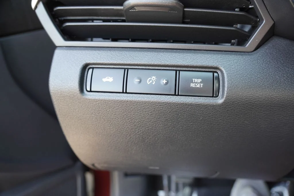 Used 2024 Red Nissan 2.5 SV image 22