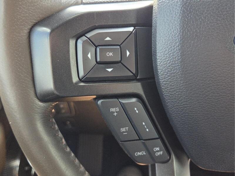 Used 2020 White Metallic FORD KING RANCH 4X2 image 34