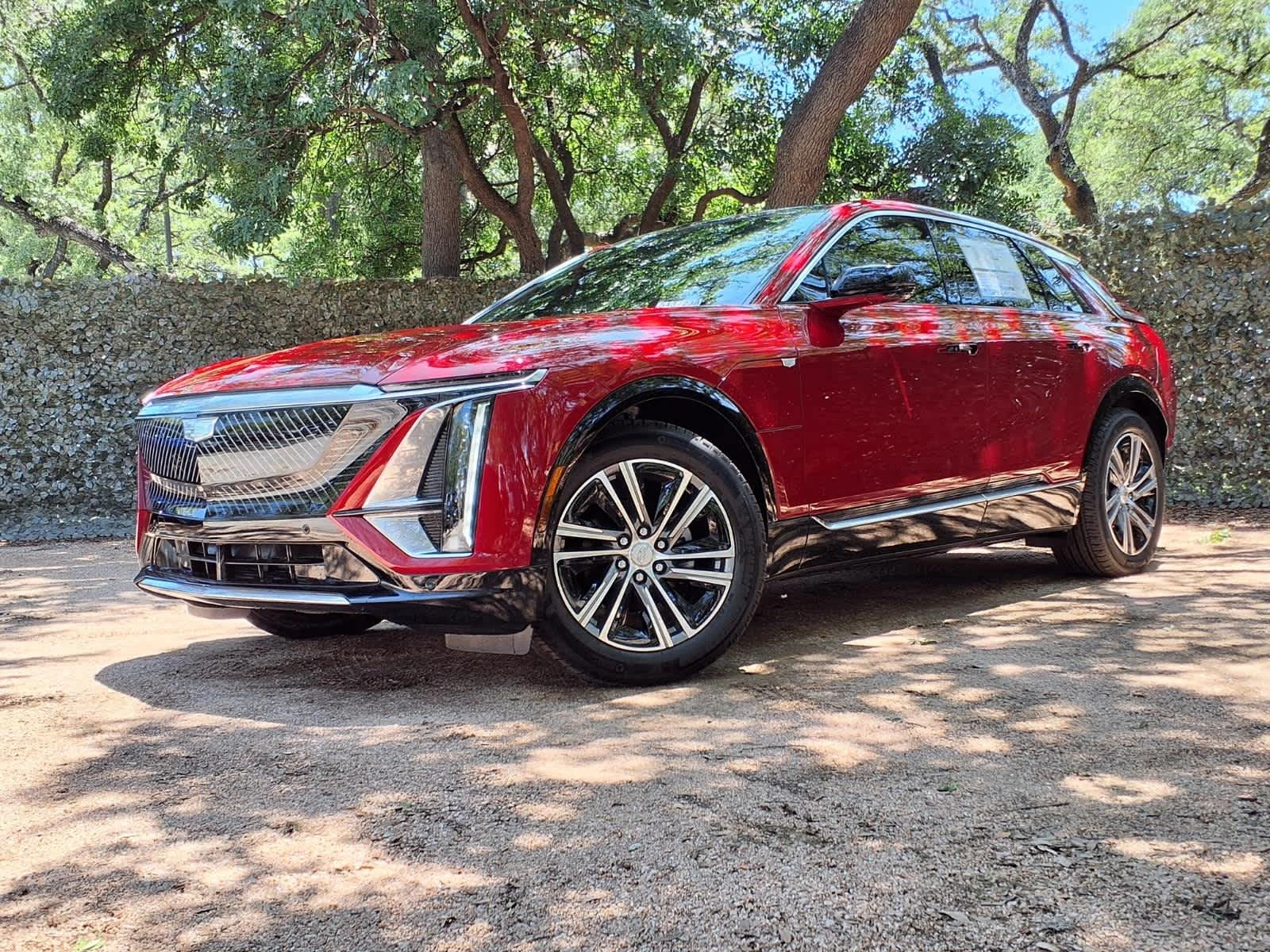 2026 Cadillac Lyriq Luxury AWD's photo