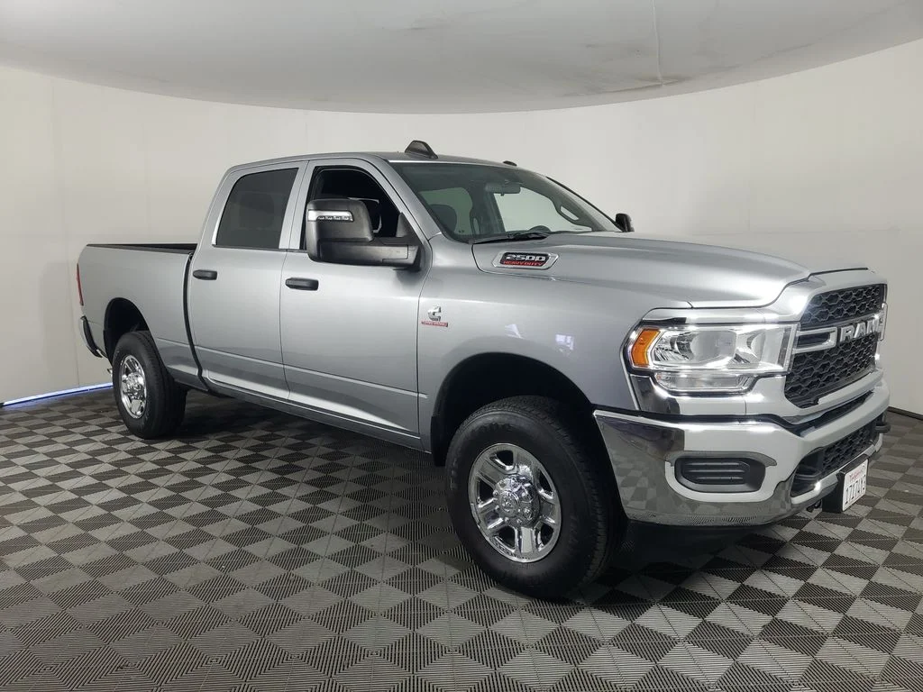 Used 2023 Silver Ram Tradesman image 2