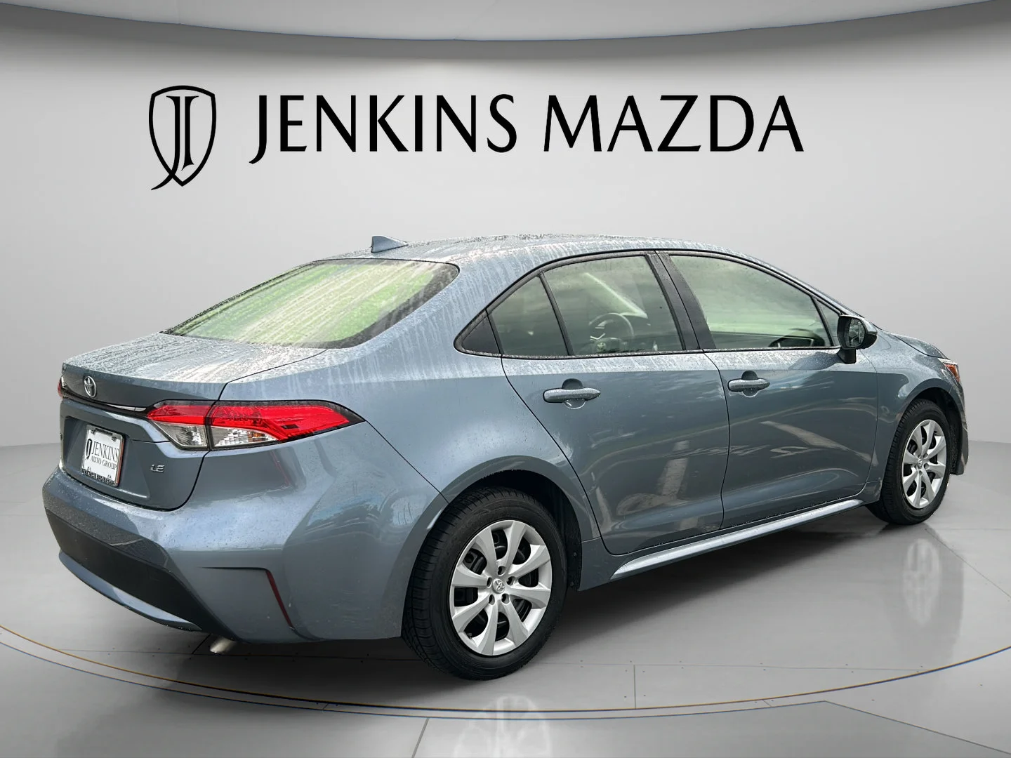 Used 2021 Celestite Toyota LE image 4